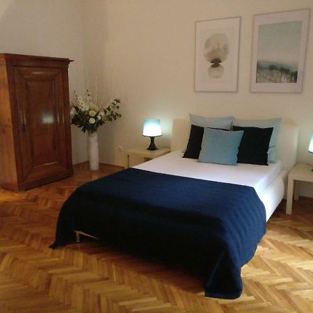 Opera Dream Apartment Budapest Luaran gambar