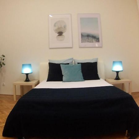 Opera Dream Apartment Budapest Luaran gambar