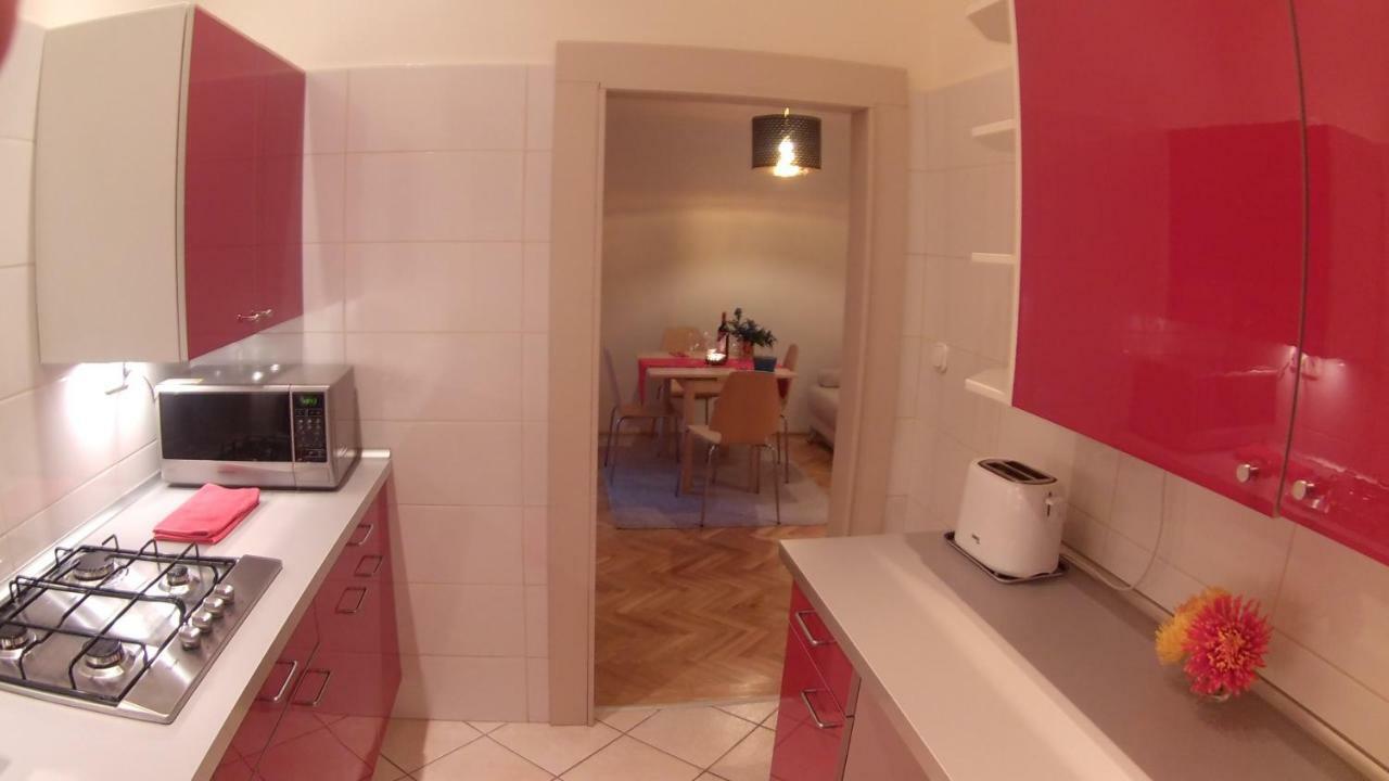 Opera Dream Apartment Budapest Luaran gambar