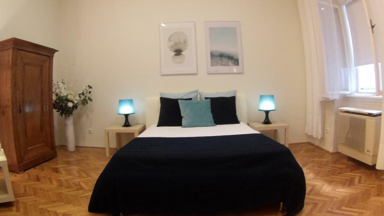 Opera Dream Apartment Budapest Luaran gambar